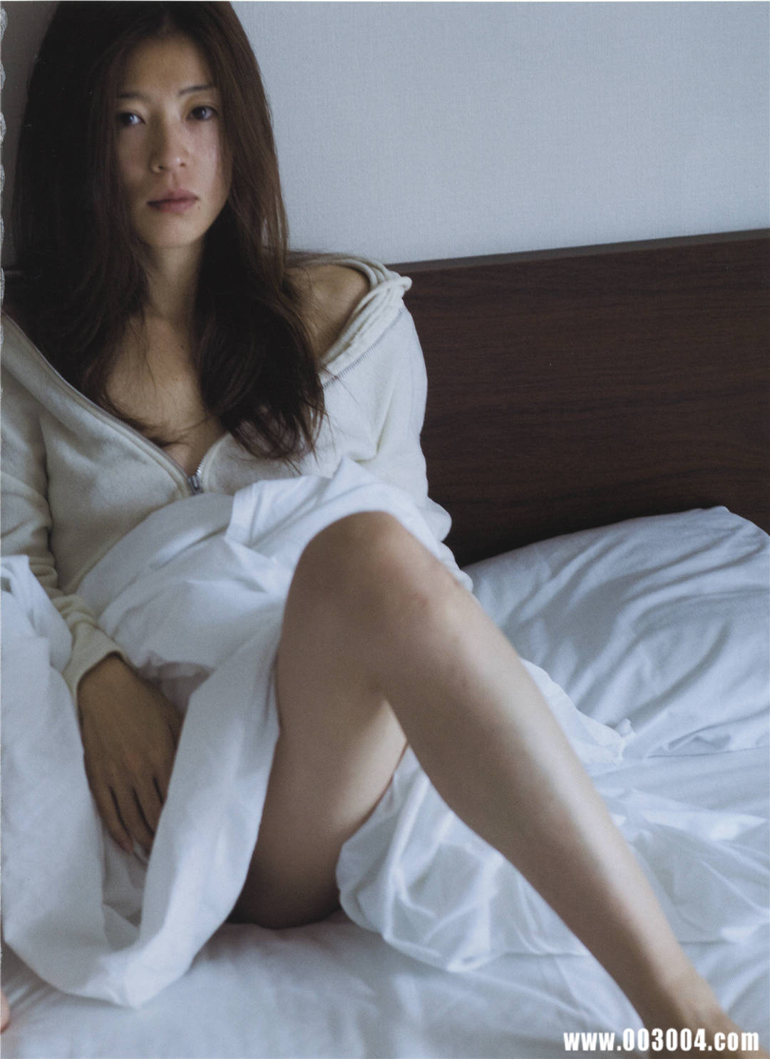 中村爱美 写真集 《Lyin Eyes》高清全本