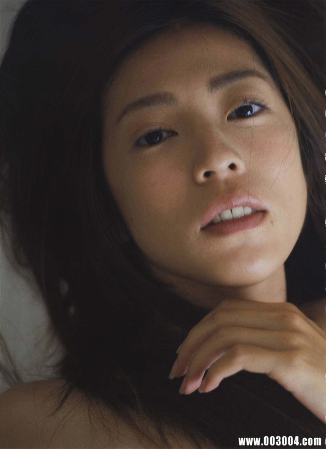 中村爱美 写真集 《Lyin Eyes》高清全本