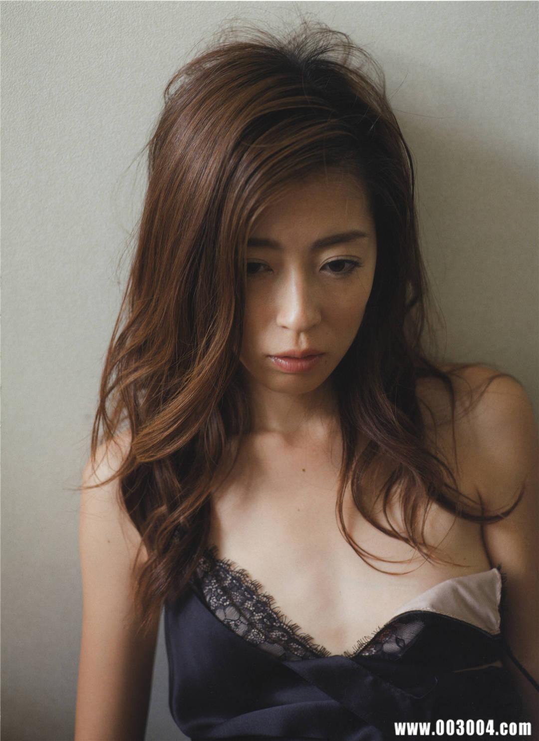 中村爱美 写真集 《Lyin Eyes》高清全本