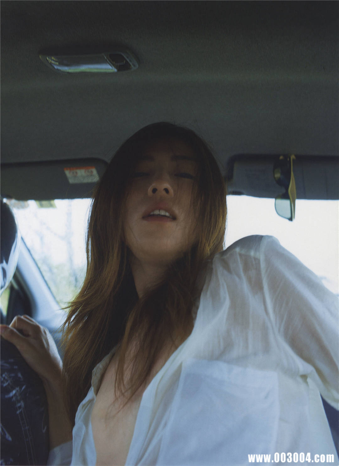 中村爱美 写真集 《Lyin Eyes》高清全本