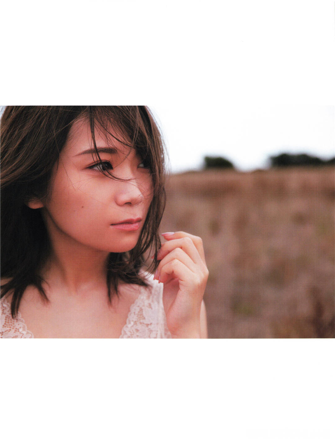 “性感”到了牙齿 | 秋元真夏2nd写真集《しあわせにしたい》