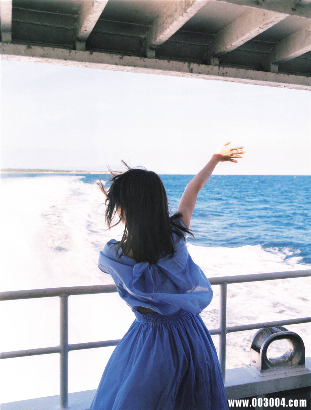 “性感”到了牙齿 | 秋元真夏2nd写真集《しあわせにしたい》