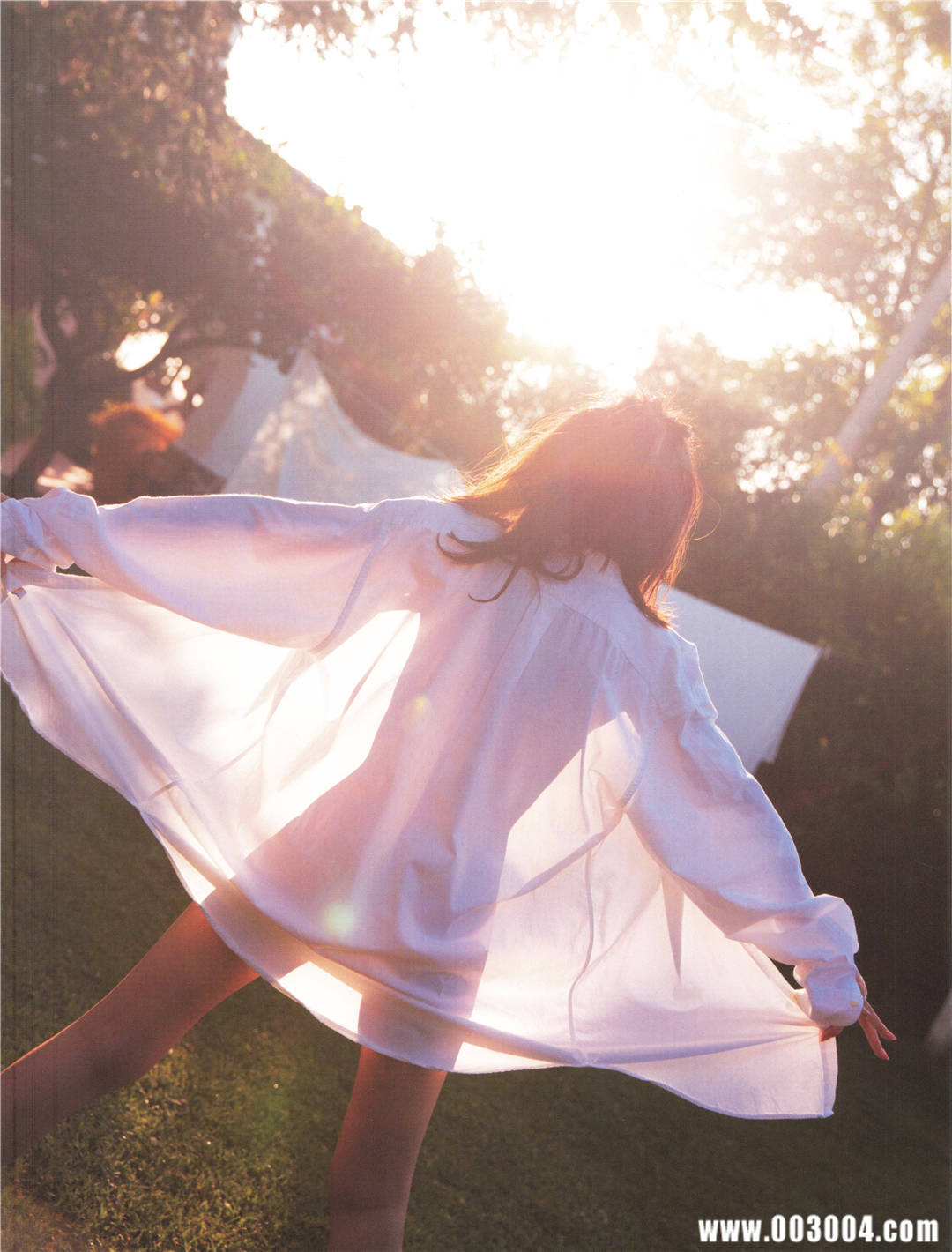 “性感”到了牙齿 | 秋元真夏2nd写真集《しあわせにしたい》