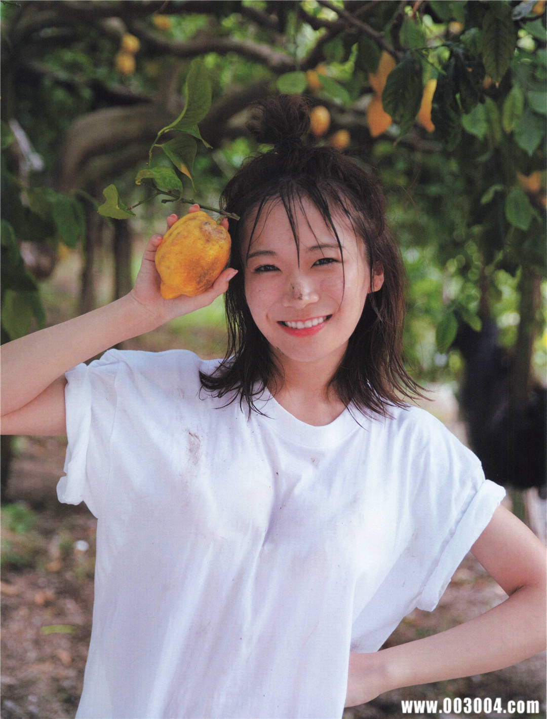 “性感”到了牙齿 | 秋元真夏2nd写真集《しあわせにしたい》