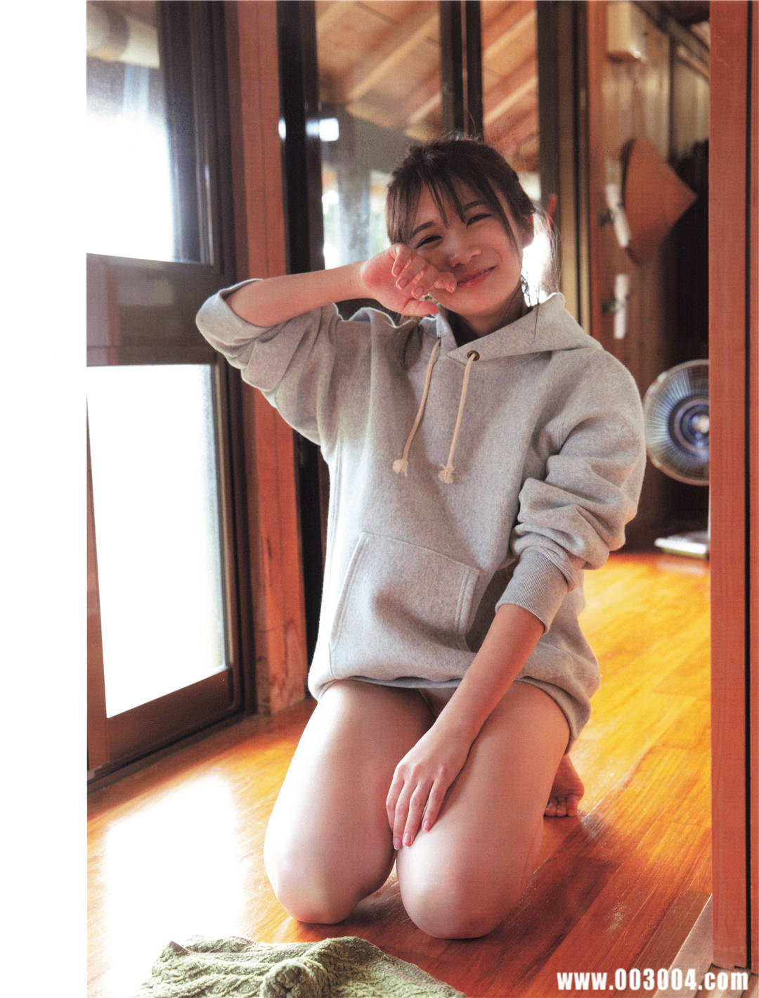 “性感”到了牙齿 | 秋元真夏2nd写真集《しあわせにしたい》