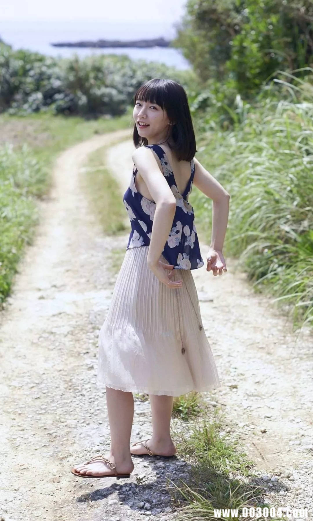 吉冈里帆写真集《ロングロングバケーション》高清全本