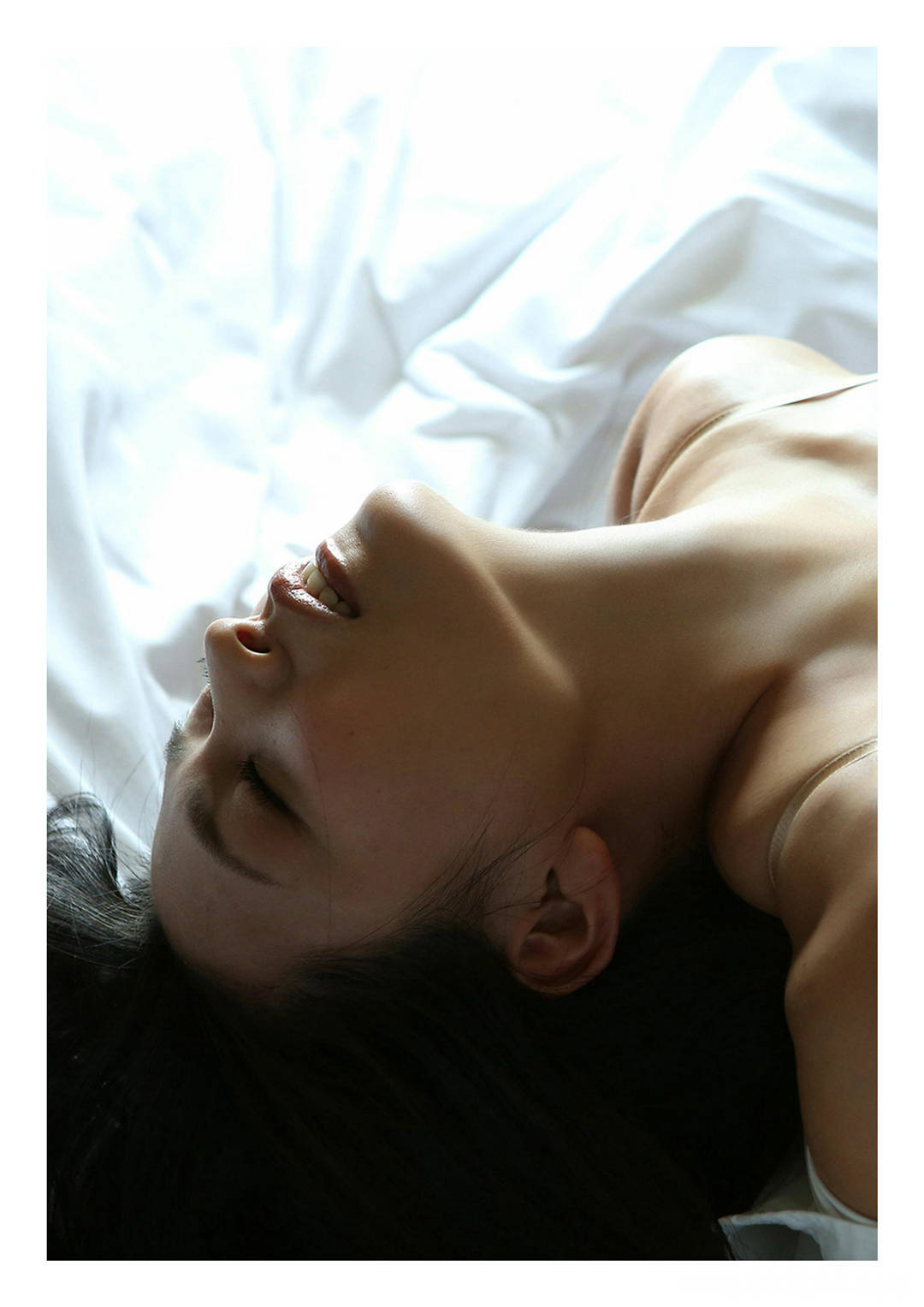 川村雪绘写真集《衝撃の解禁エロス》高清全本