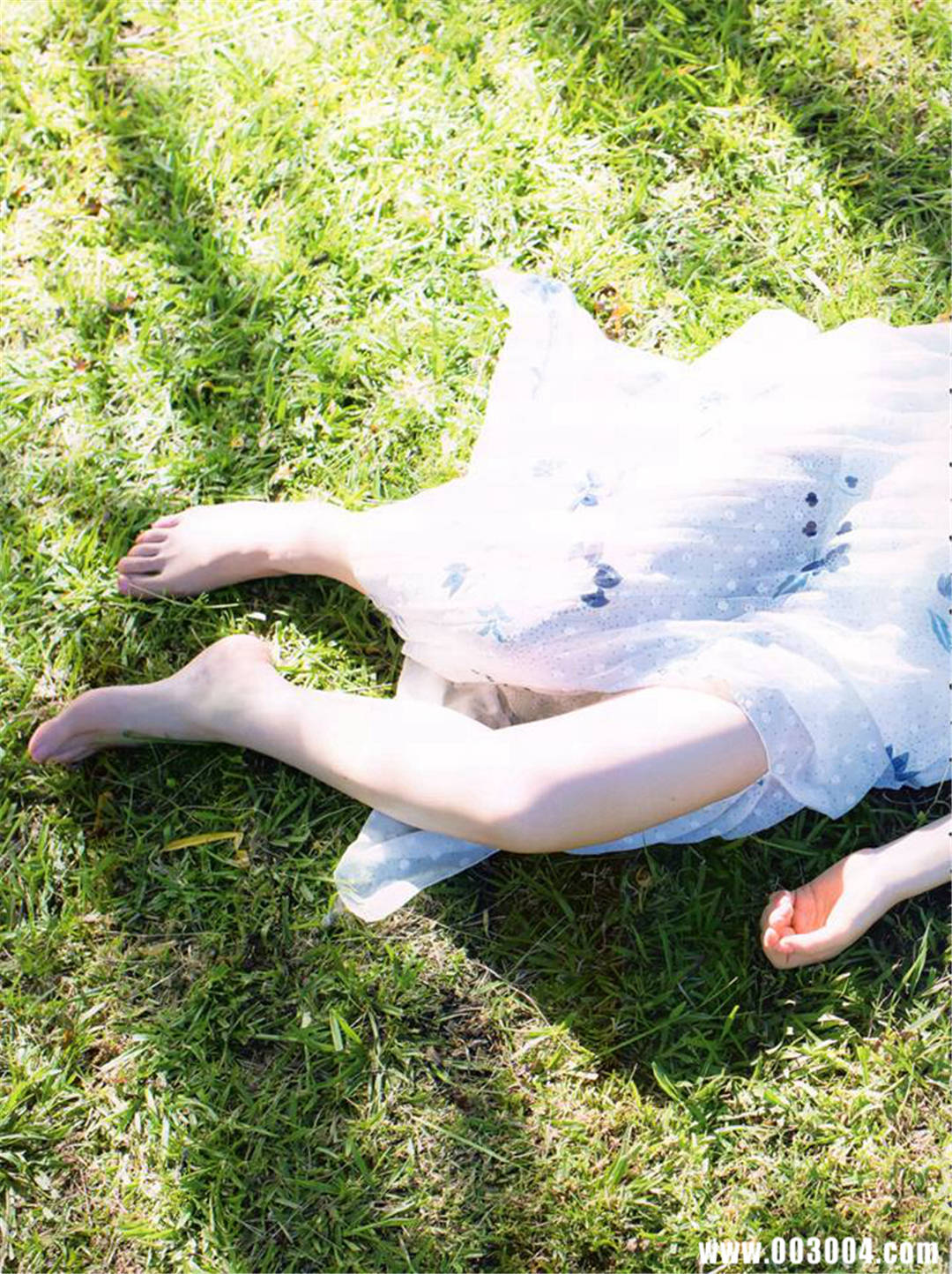 卫藤美彩写真集《話を聞こうか》高清全本