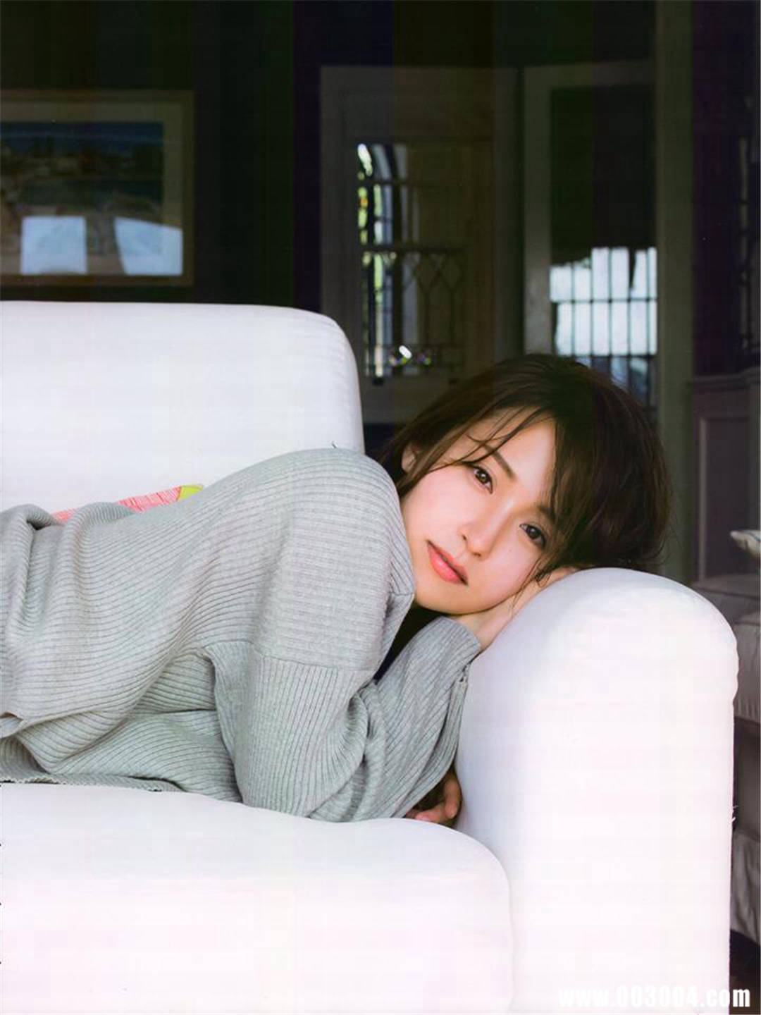 卫藤美彩写真集《話を聞こうか》高清全本