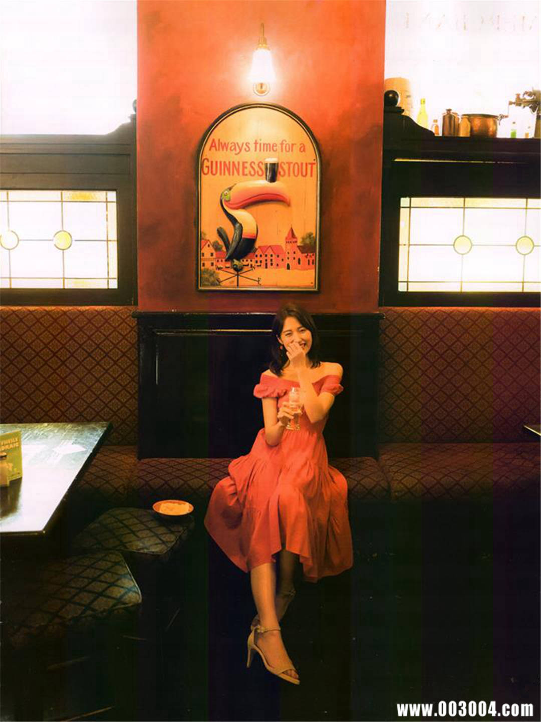 卫藤美彩写真集《話を聞こうか》高清全本