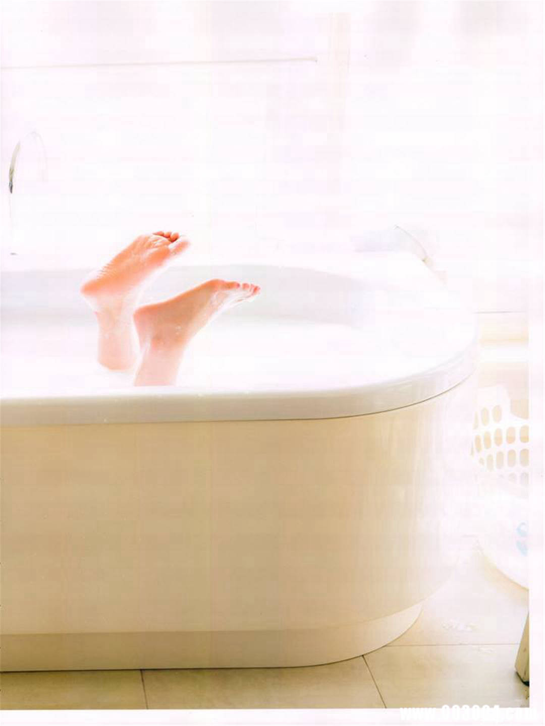 卫藤美彩写真集《話を聞こうか》高清全本