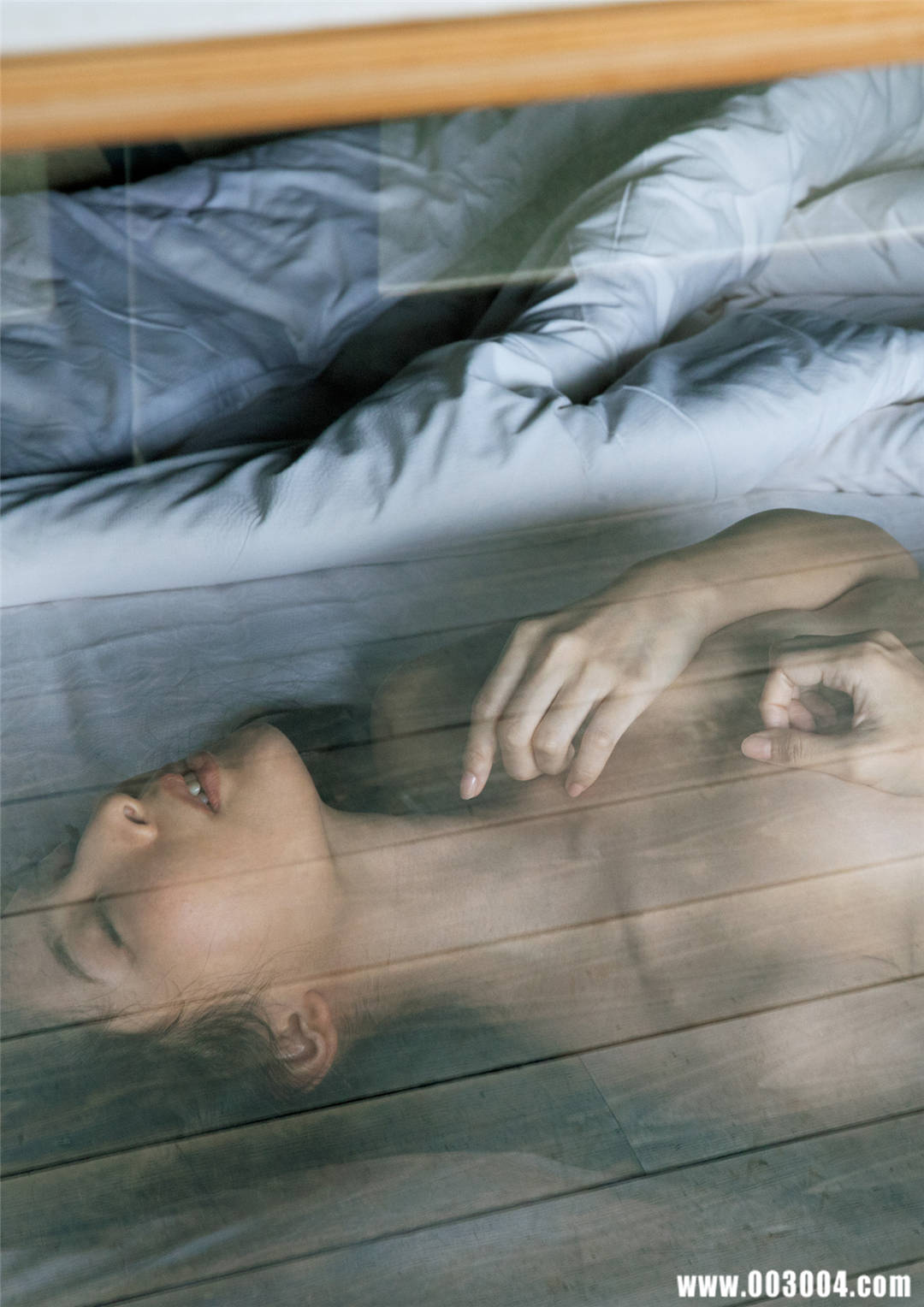 川崎绫1st写真集『触れてくれますか』高清全本