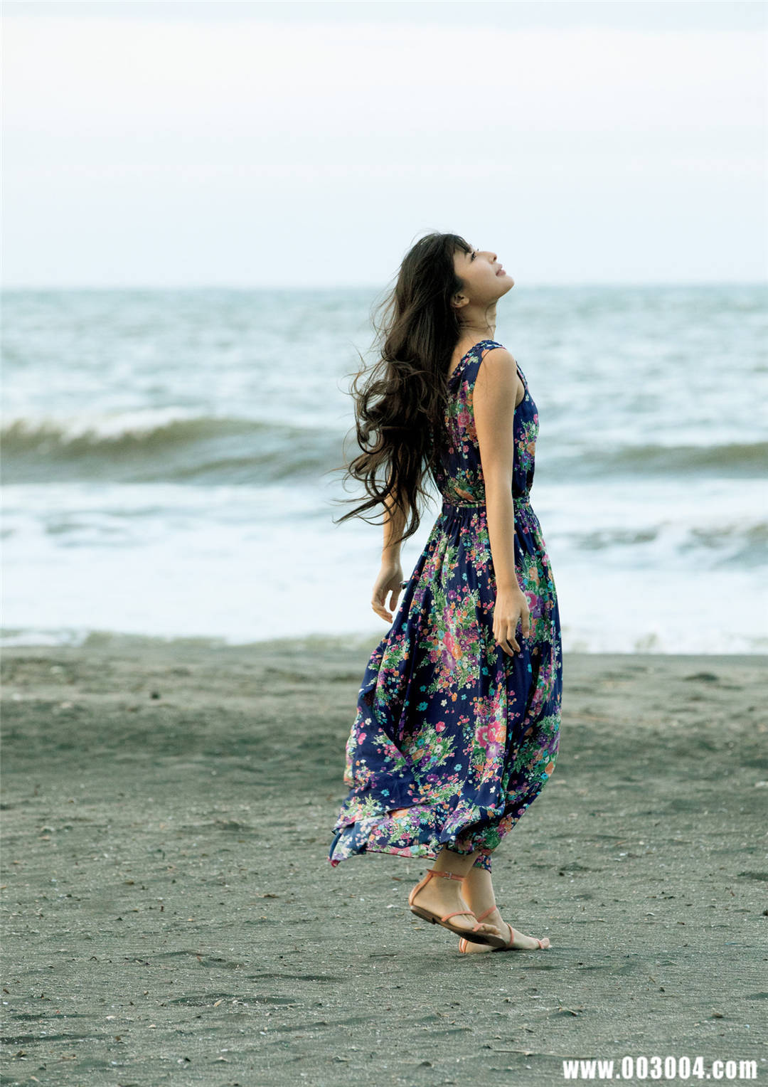 川崎绫1st写真集『触れてくれますか』高清全本