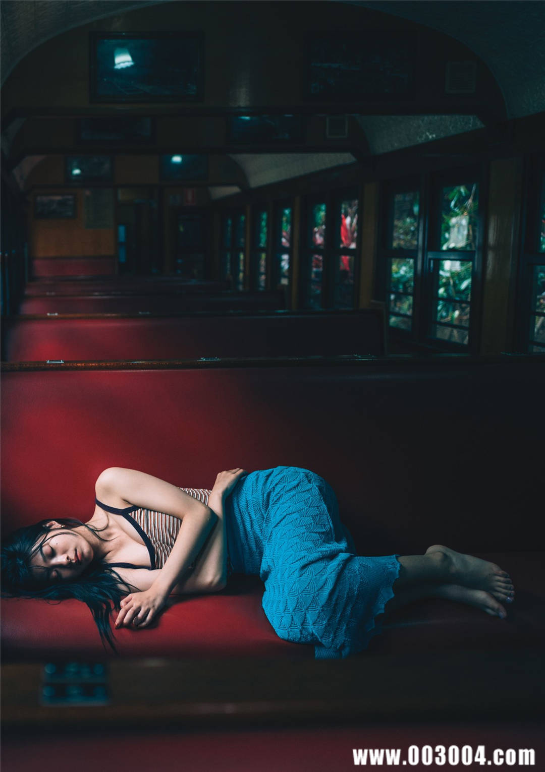 马场富美加首部旅行书《马场ふみか ばばたび》：沉浸在树熊的拥抱中！