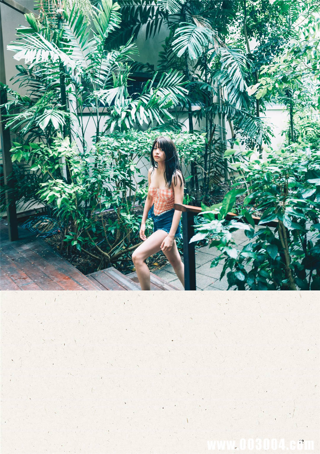 马场富美加首部旅行书《马场ふみか ばばたび》：沉浸在树熊的拥抱中！