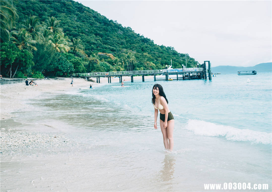 马场富美加首部旅行书《马场ふみか ばばたび》：沉浸在树熊的拥抱中！