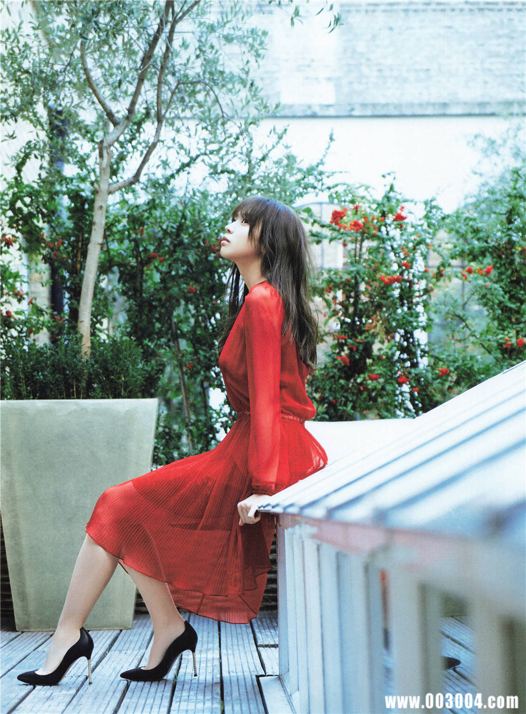 欅坂46 | 小林由依1st写真集《感情の構図》高清全本