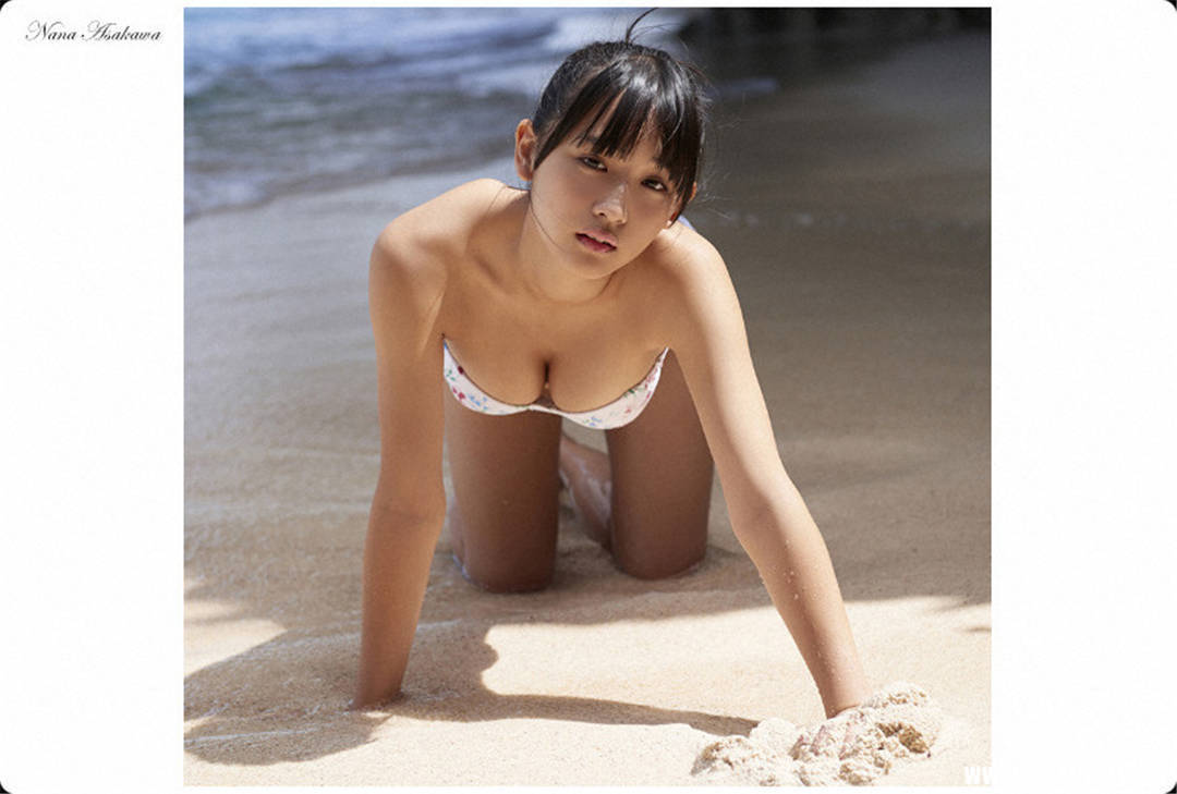 浅川梨奈写真集《スペシャルコンテンツ 目が合ったらもう離れられない》高清全本