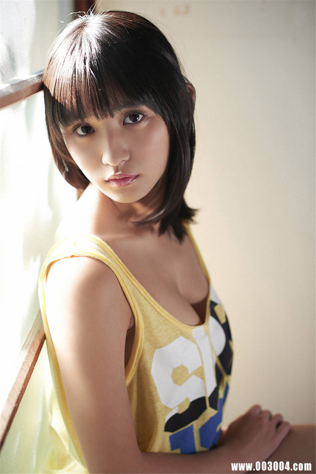 浅川梨奈写真集《スペシャルコンテンツ 目が合ったらもう離れられない》高清全本