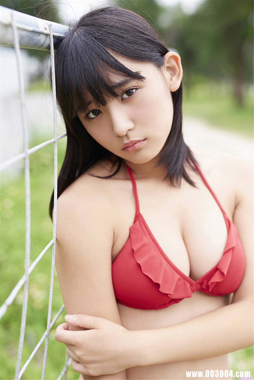 浅川梨奈写真集《スペシャルコンテンツ 目が合ったらもう離れられない》高清全本