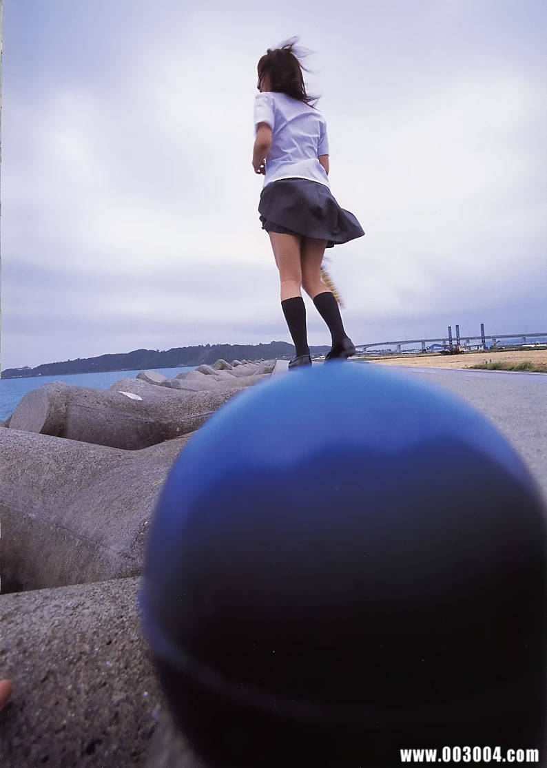 绫濑遥写真集《ひと夏…。》高清全本