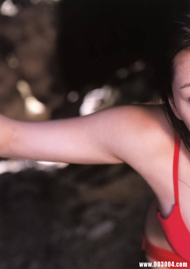 绫濑遥写真集《ひと夏…。》高清全本