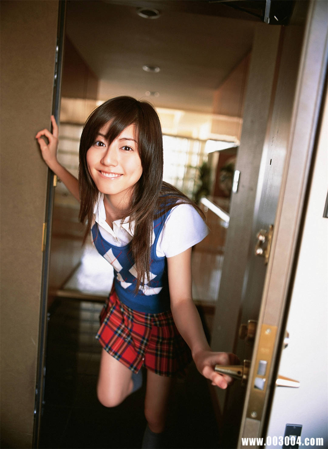 杉本有美写真集《压倒的美少女》高清全本