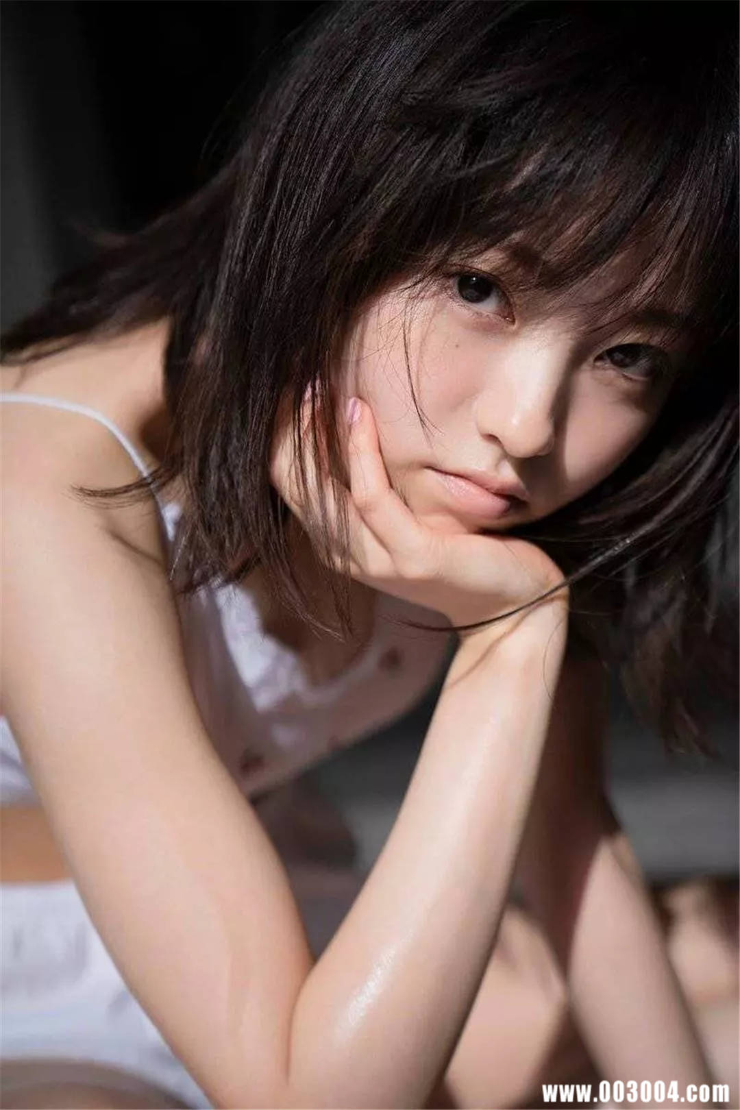 迷之自信の女孩 | 今泉佑唯写真集《誰も知らない私》高清全本