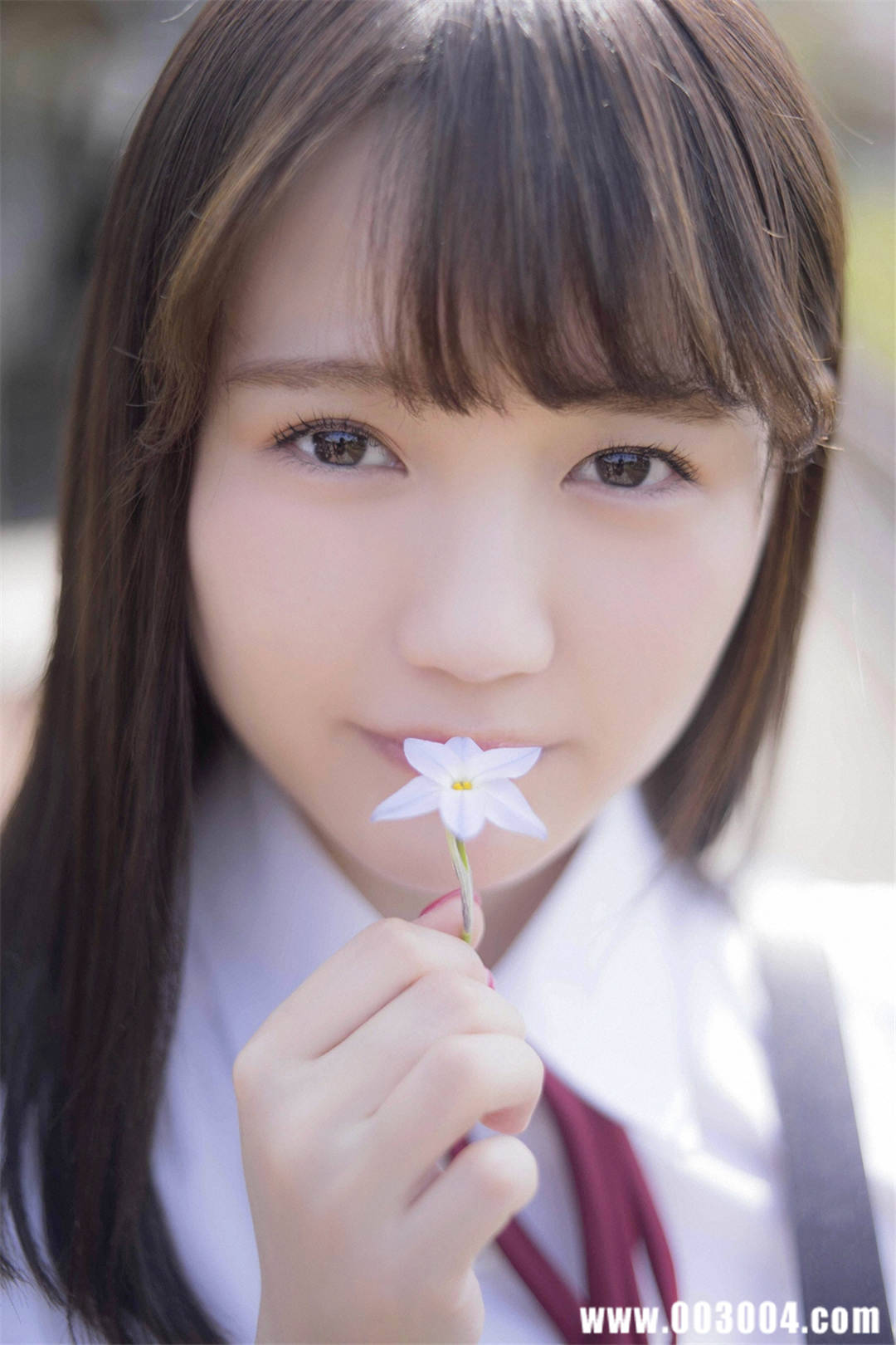 尾崎由香写真集《 ぼくは ただ きみと···》高清全本