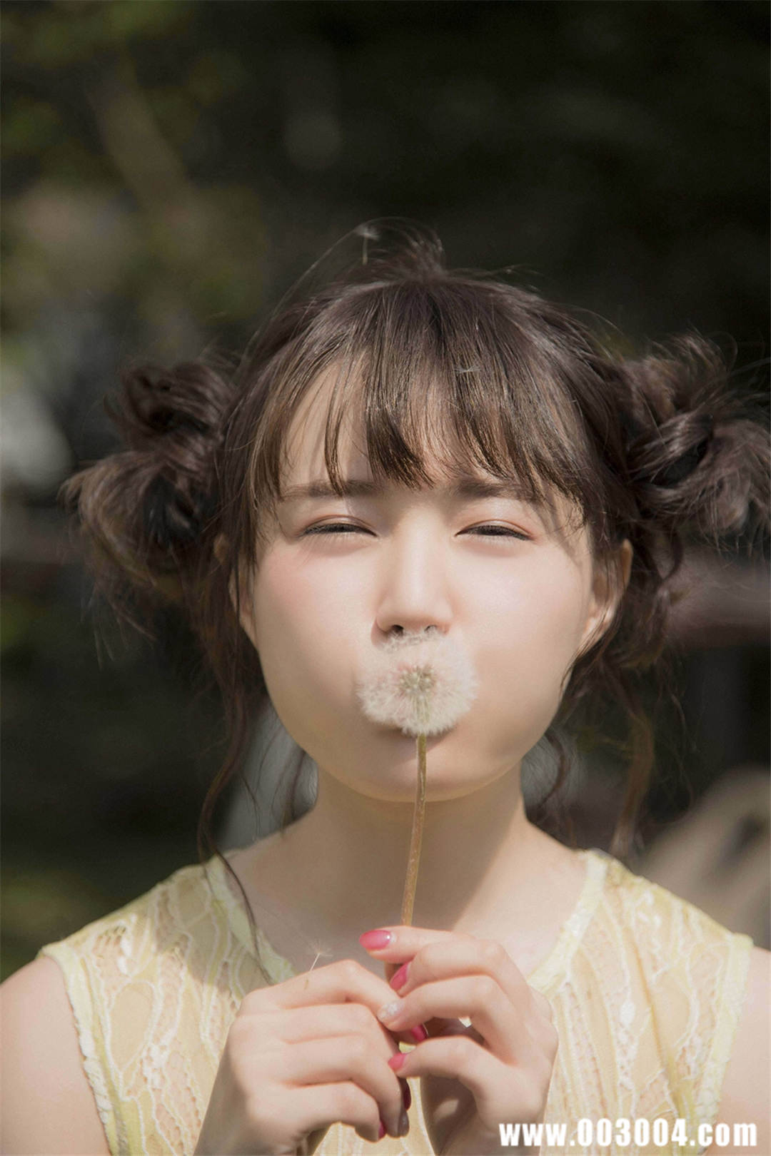 尾崎由香写真集《 ぼくは ただ きみと···》高清全本