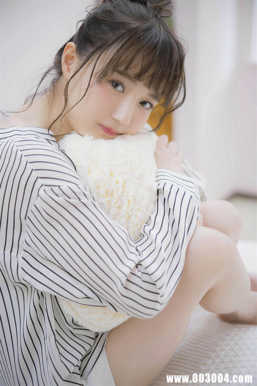 尾崎由香写真集《 ぼくは ただ きみと···》高清全本