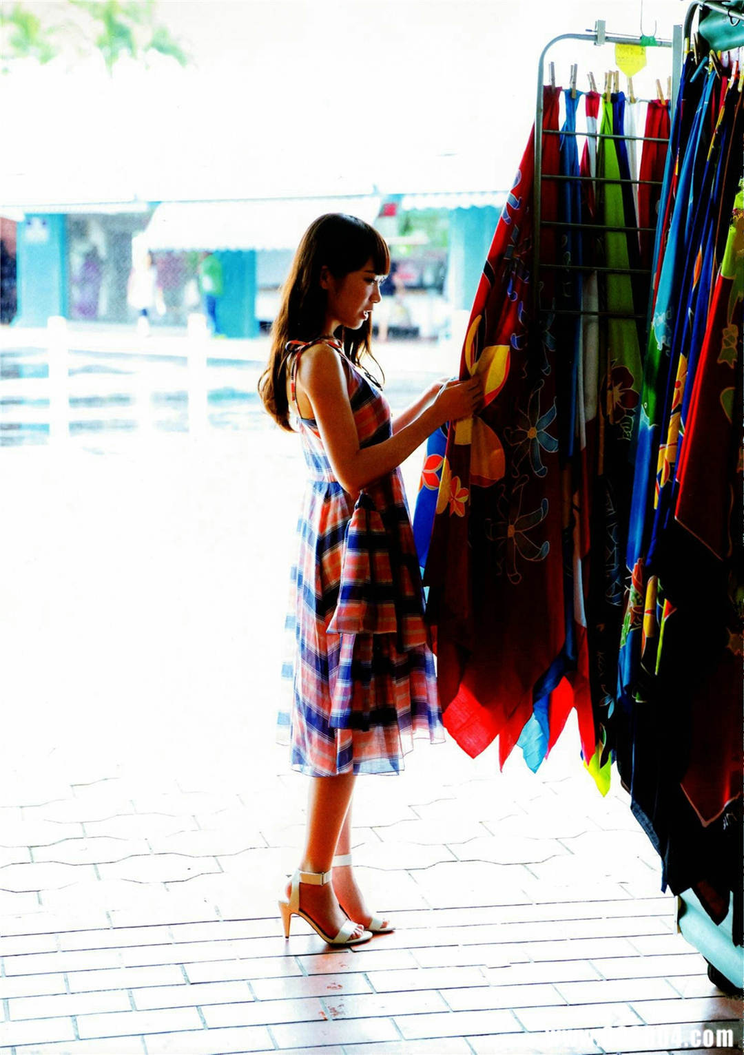 秋元真夏1ST写真集《真夏の気圧配置》高清全本