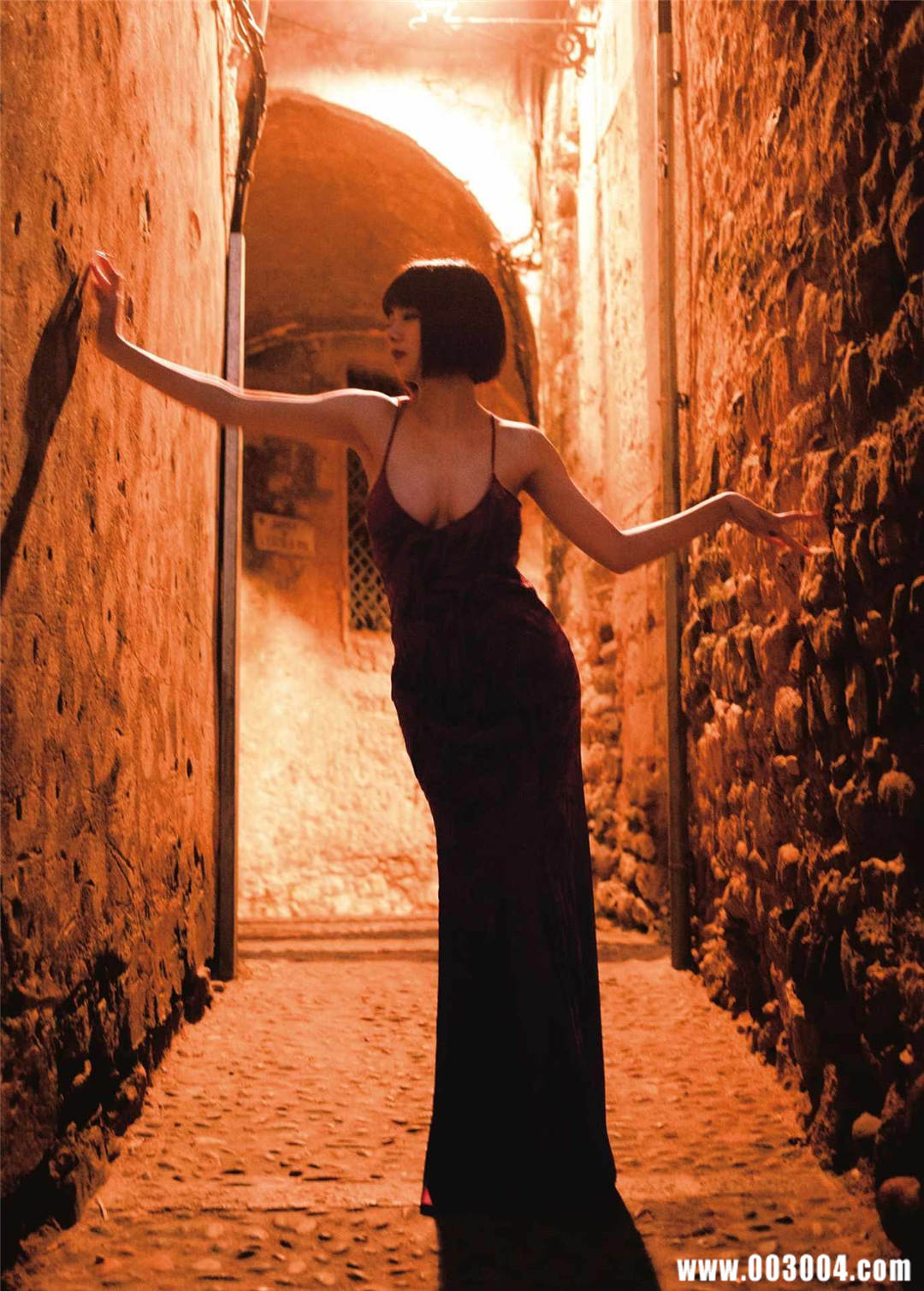 池田依来沙1ST写真集《Pinturita》高清全本