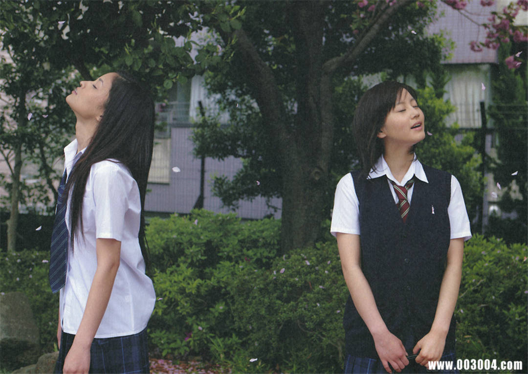 堀北真希、黑木明纱百合写真集《missmatch》高清全本