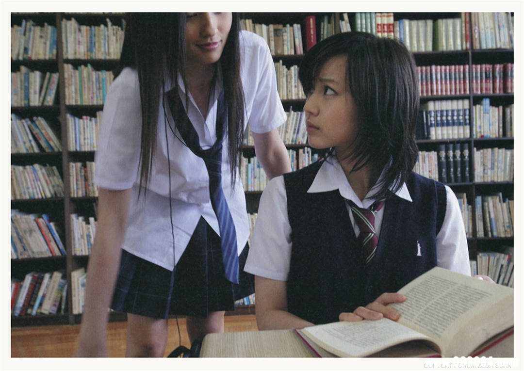 堀北真希、黑木明纱百合写真集《missmatch》高清全本