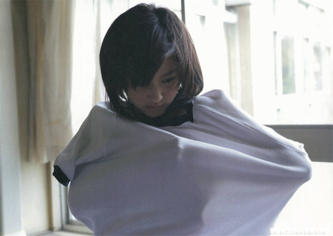 堀北真希、黑木明纱百合写真集《missmatch》高清全本