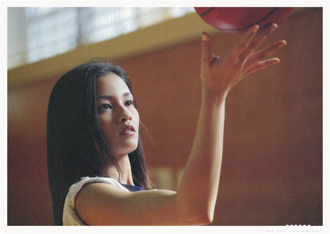 堀北真希、黑木明纱百合写真集《missmatch》高清全本