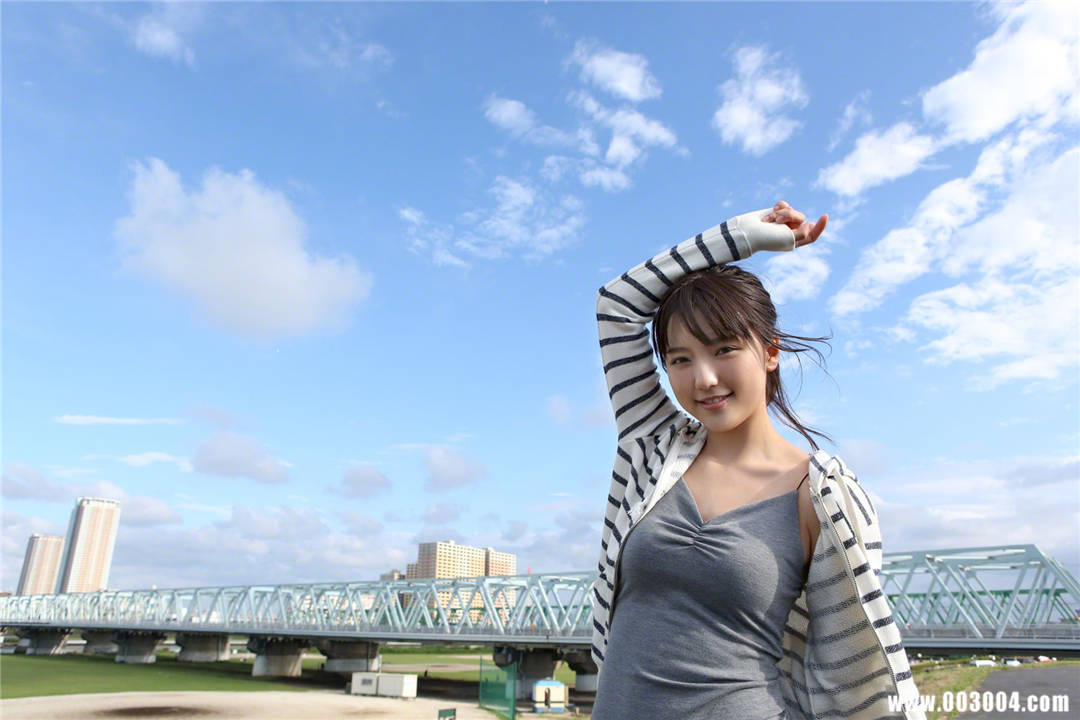 真野惠里菜写真集《NO.131 Erina Mano》