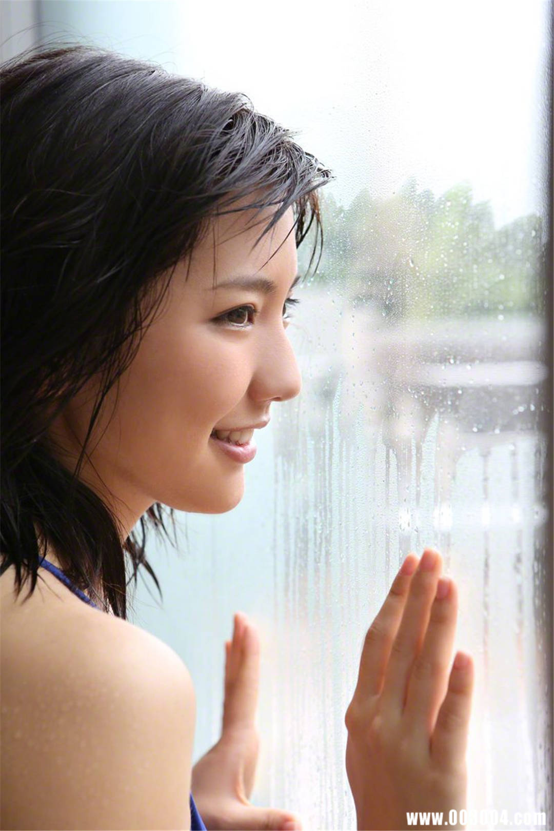 真野惠里菜写真集《NO.131 Erina Mano》