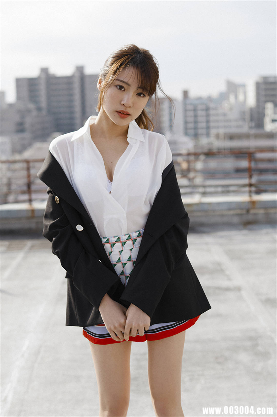 高司舞 | 志田友美写真集《東京物語》