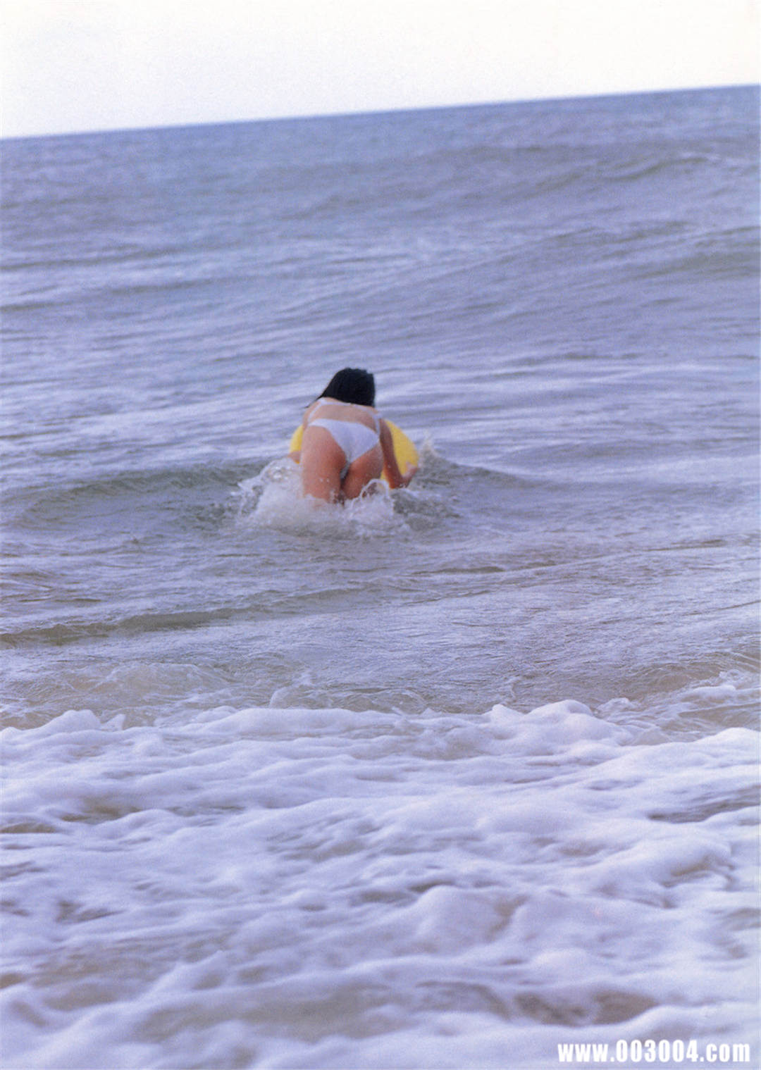 永井流奈写真集《なんでぇ？》高清全本