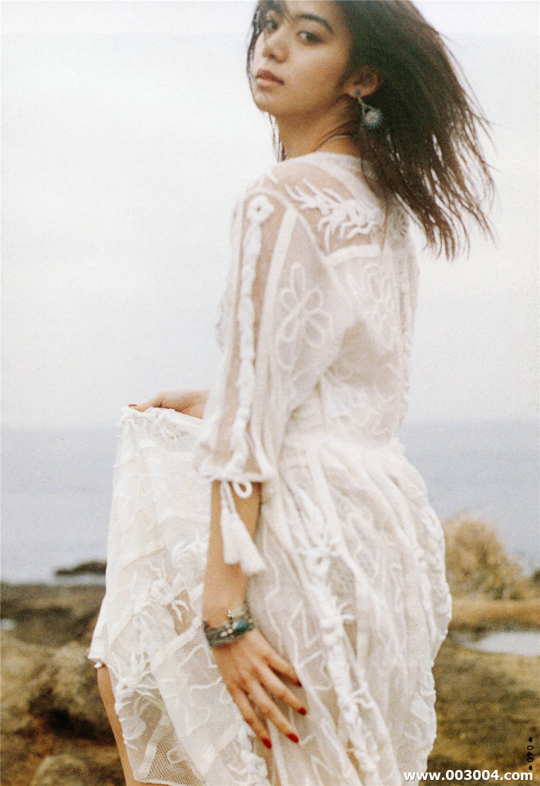 无处安放的迷人魅力 | 池田依来沙写真集《LEVEL19-20》高清全本