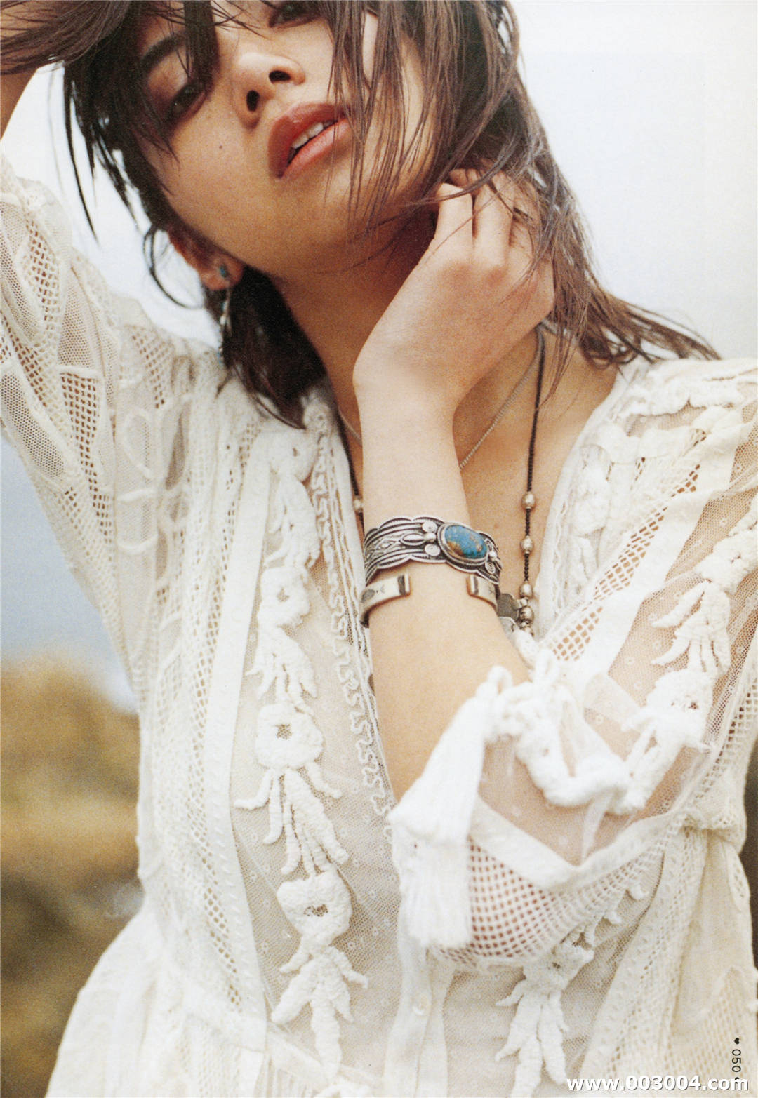 无处安放的迷人魅力 | 池田依来沙写真集《LEVEL19-20》高清全本