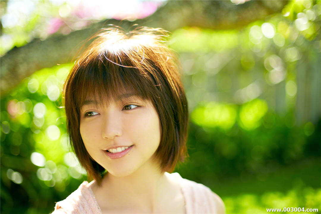 真野惠里菜写真集《[Wanibooks(WBGC)] 2015.09 #135 》高清全本