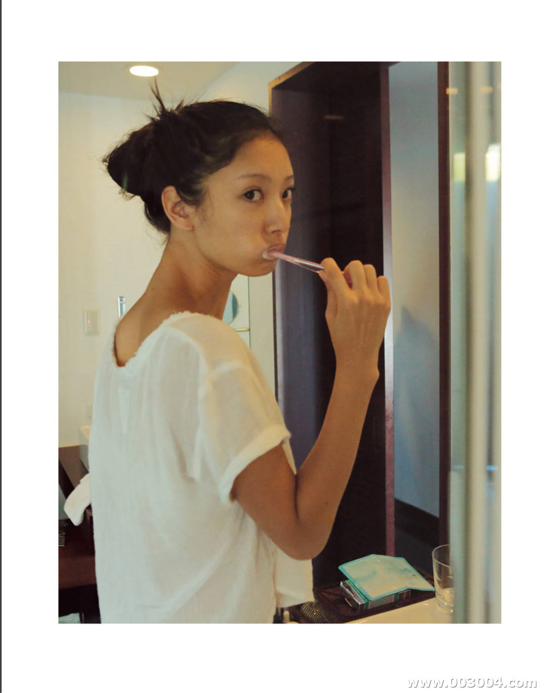 菜菜绪写真集《1028_24 NANAO 菜々緒 超絶美脚》高清全本