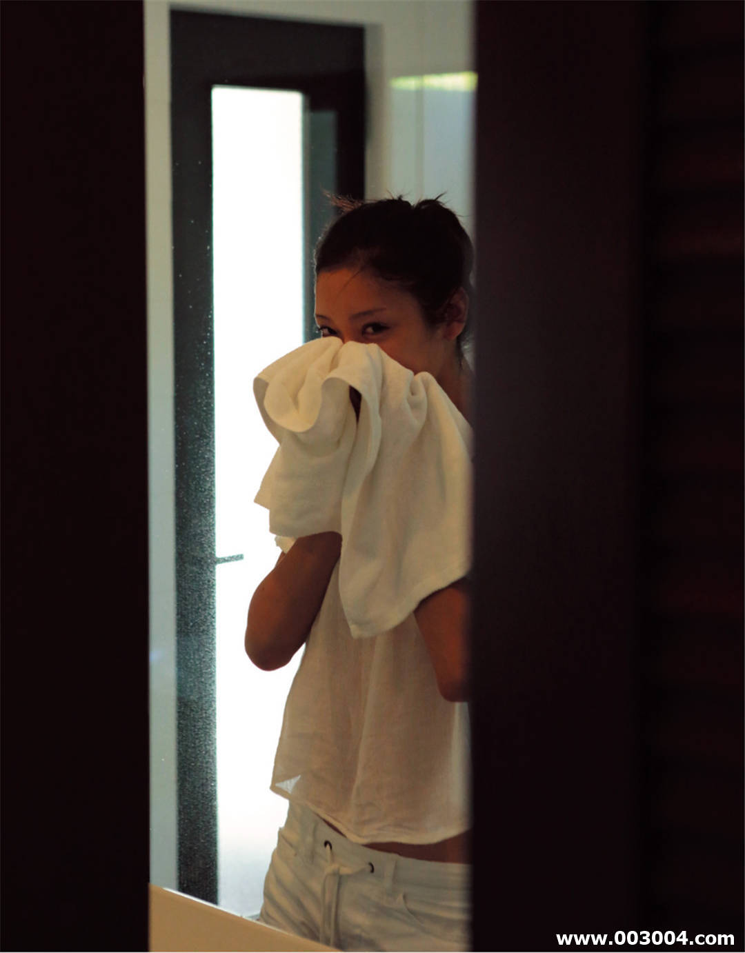 菜菜绪写真集《1028_24 NANAO 菜々緒 超絶美脚》高清全本