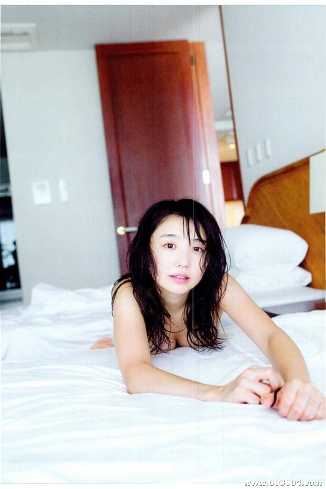 小野乃乃香写真集 《ぜんぶうそみたい》高清全本