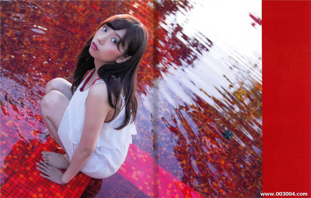 新内真衣1st写真集《どこにいるの》高清全本