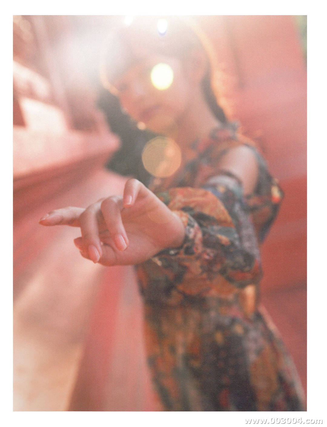 新内真衣1st写真集《どこにいるの》高清全本