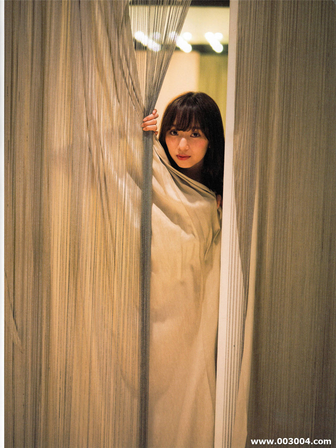 新内真衣1st写真集《どこにいるの》高清全本